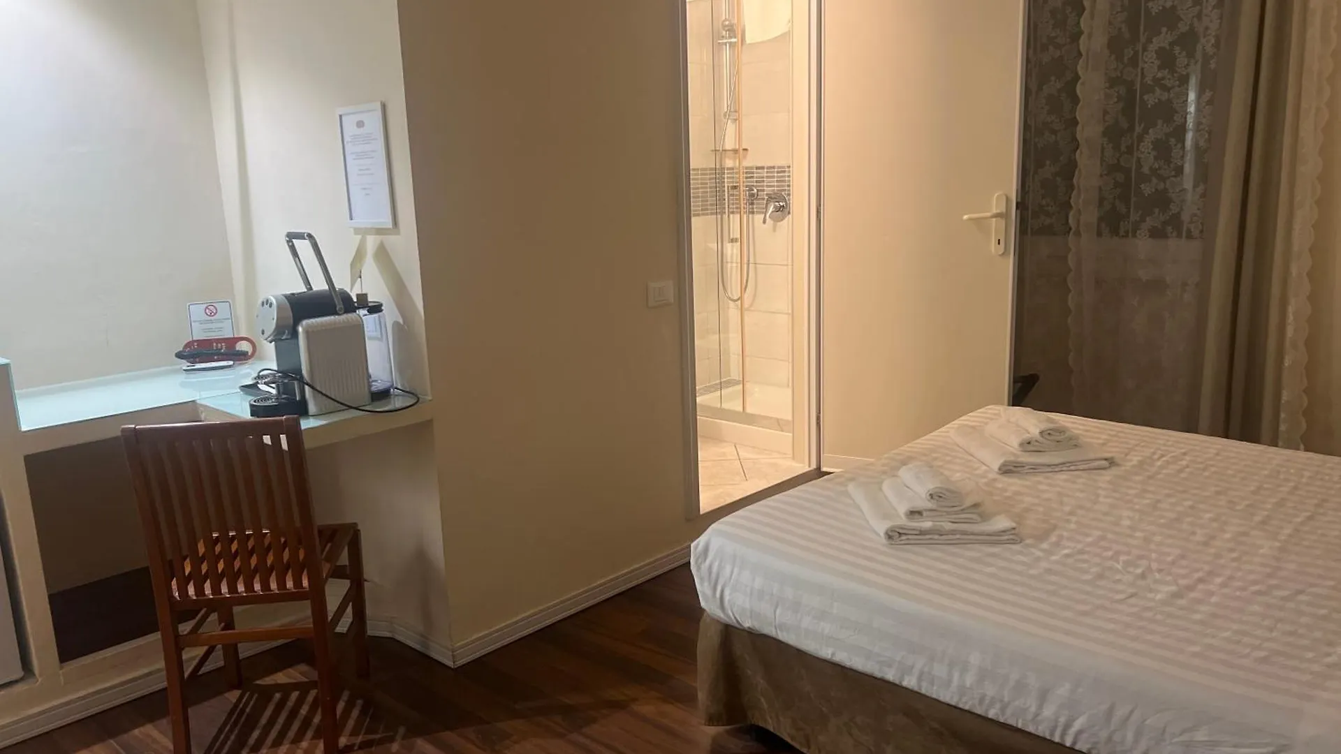 Antico Hotel Moderno Piombino 3*,  Italia
