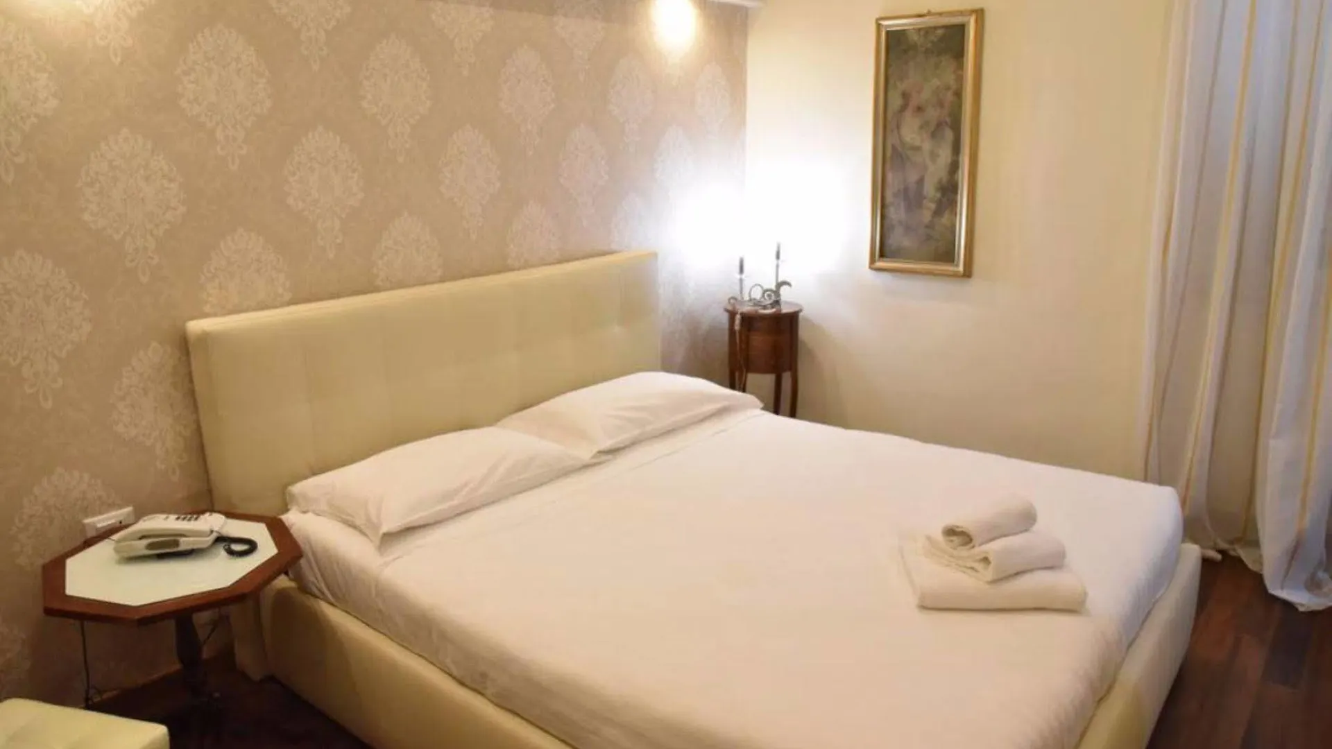 ***  Antico Hotel Moderno Piombino Italia