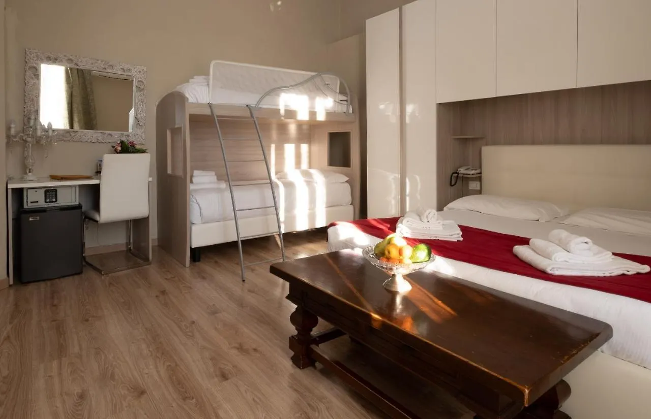 Hotel Moderno Piombino 3*,