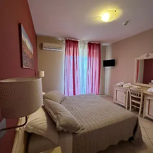 Le Residenze Di Santa Costanza - Le Dimore ** San Vincenzo